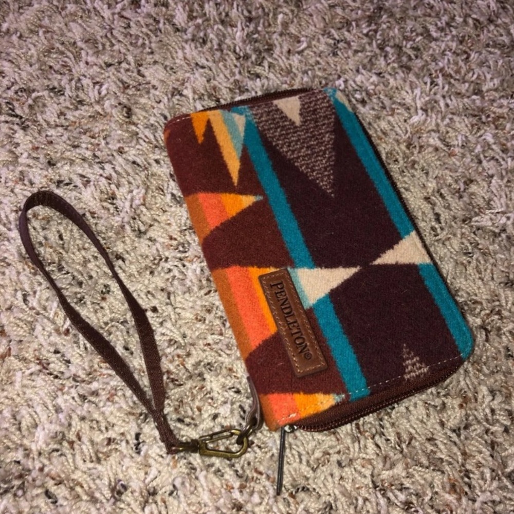 Pendleton wallet in perfect condition